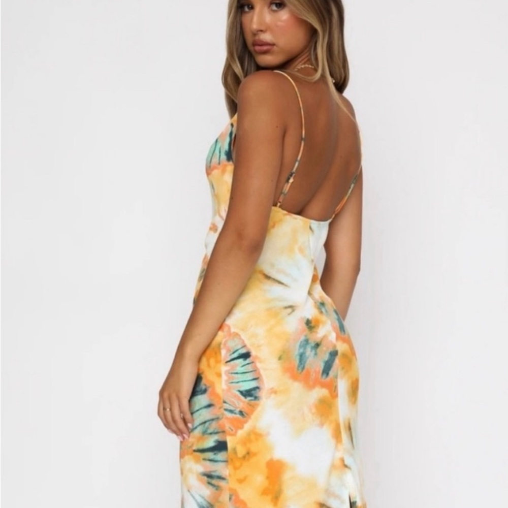 Elegant Tie-Dye Maxi Dress